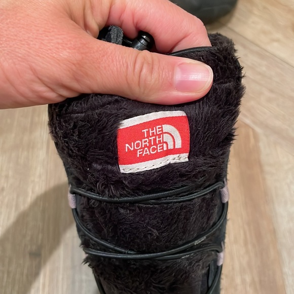 Women’s Size 5 Snow Boots Northface - Picture 2 of 4